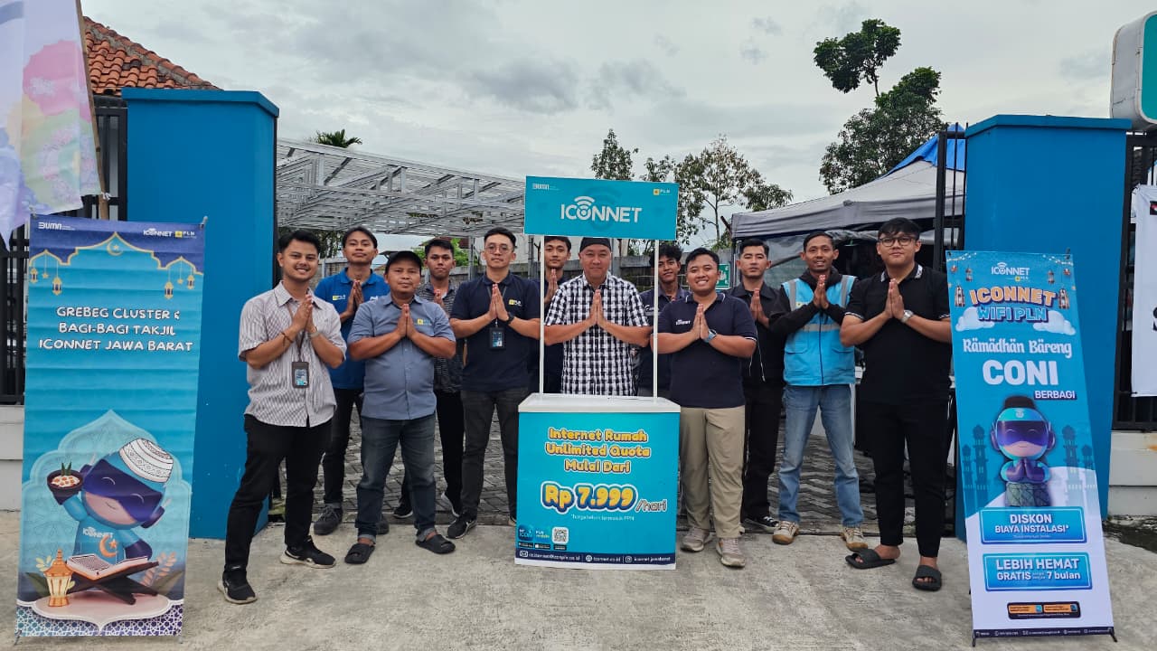 ICONNET dan PLN Icon Plus Gelar Aksi Berbagi Takjil Ramadan di Tasikmalaya