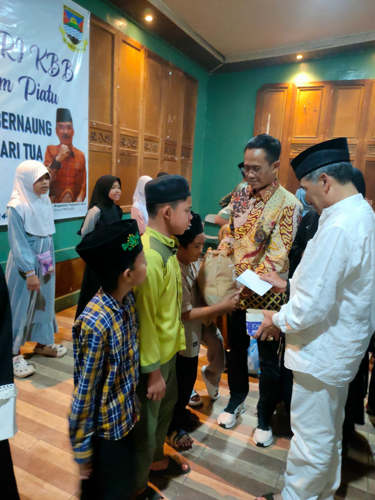 PWRI Bandung Barat Gelar Buka Bersama dan Santunan Anak Yatim, Perkuat Peran Pensiunan dalam Kepedulian Sosial