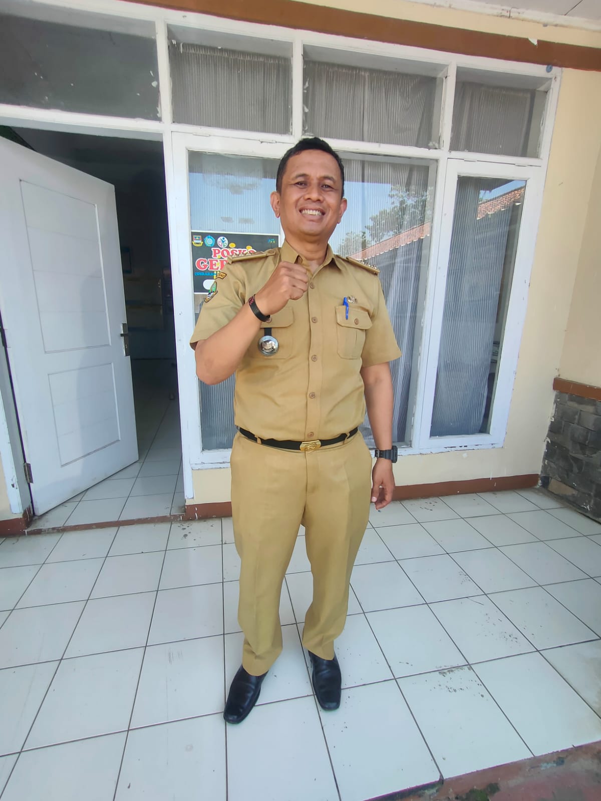 Camat Ngamprah Harry Mustika dan Upaya Menjaga Hak Layanan Kesehatan Lewat Administrasi Kependudukan