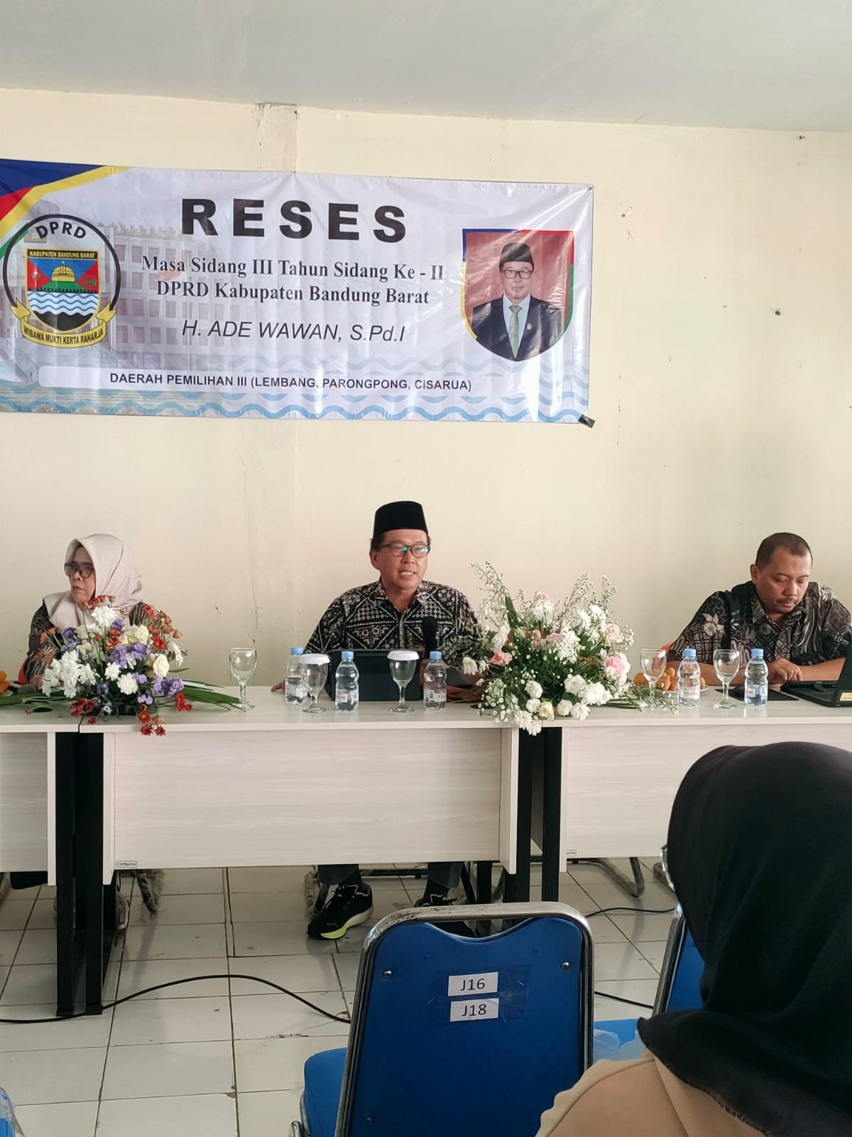 Reses di SMPN 1 Parongpong, Ade Wawan Dorong Solusi Daya Tampung Sekolah Negeri di Bandung Barat