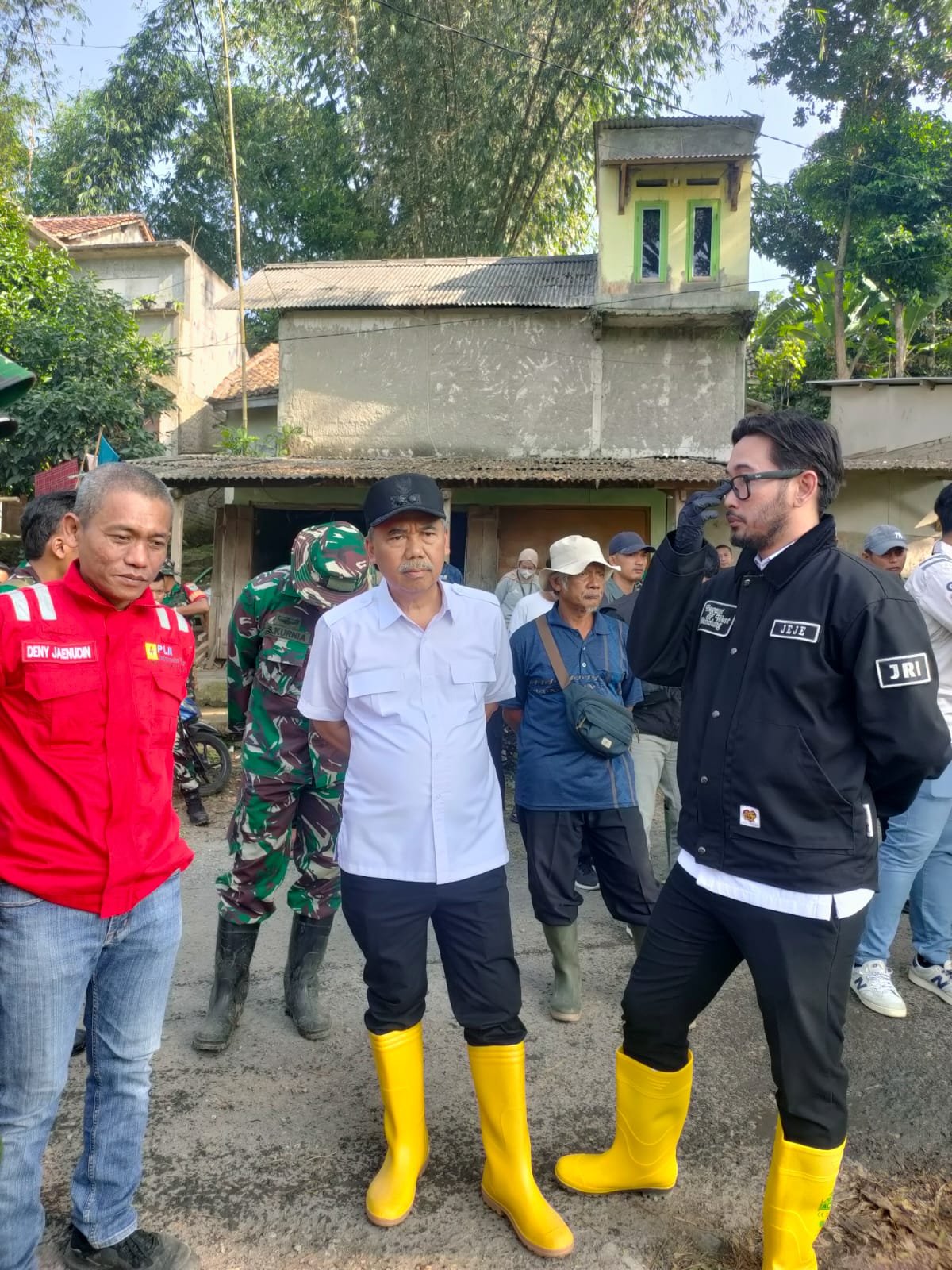 Kolaborasi Lintas Sektor Dimulai, Pembersihan Eceng Gondok Waduk Saguling Ditargetkan Tuntas Bertahap