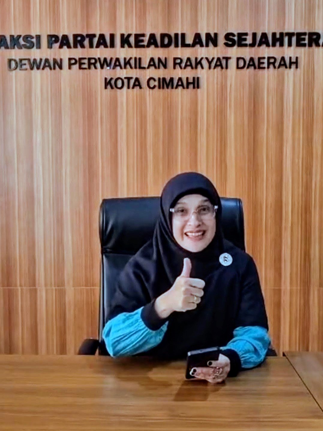Ike Hikmawati Ketua Komisi 4 DPRD Cimahi Jelaskan Mekanisme Penurunan Desil Melalui Aplikasi Cek Bansos