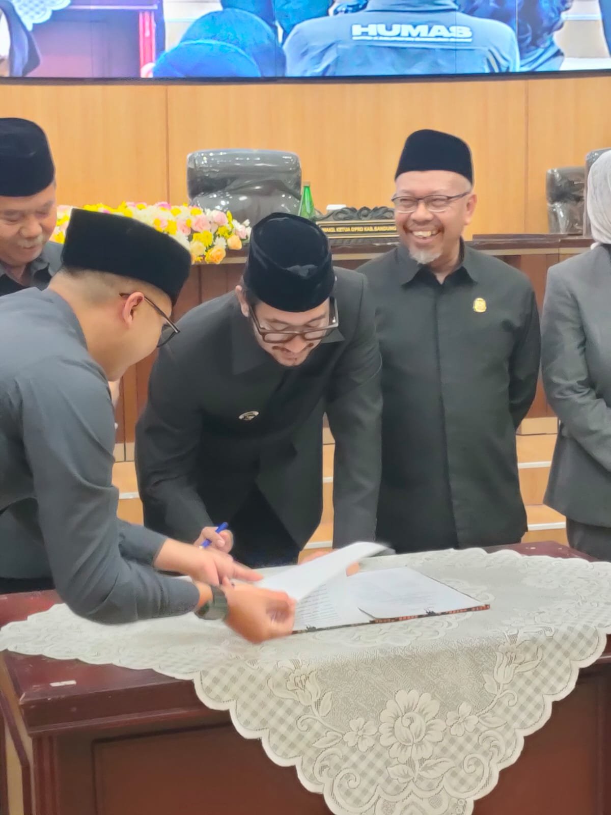 Pertanggungjawaban APBD 2025 Bandung Barat Disepakati, DPRD Tekankan Akuntabilitas Tak Berhenti pada Opini WTP