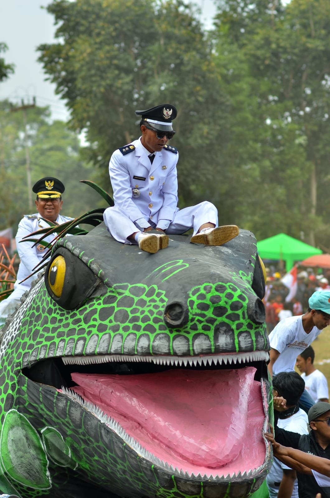 Meriahnya Peringatan HUT RI 81 Desa Cikahuripan Lembang, Penampilan Iguana Sangat Memukau